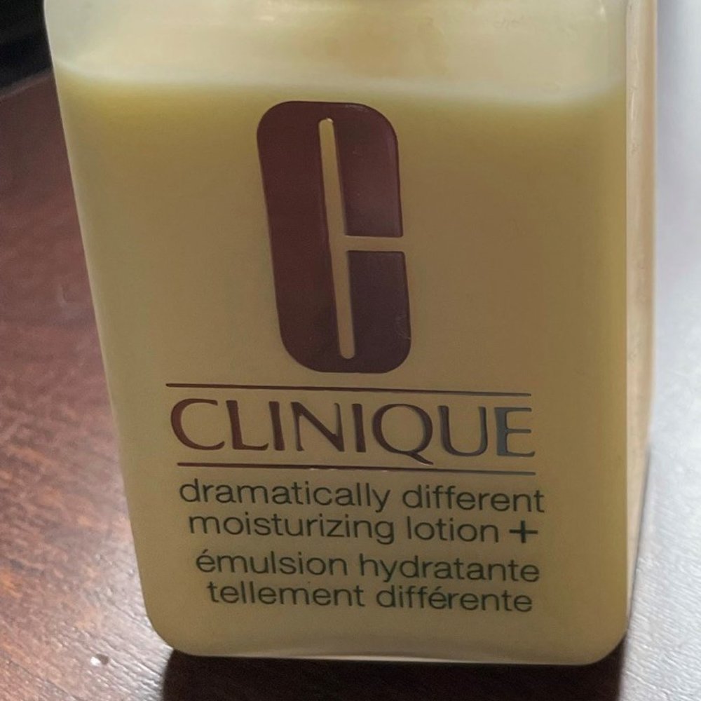 Dramatically Different Moisturizing Lotion +